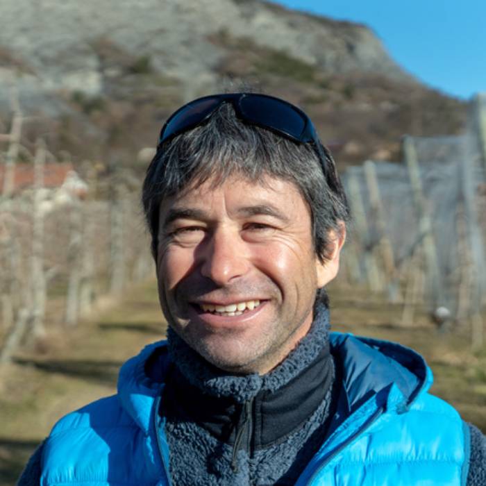 Producteur PACAA Panier, Alexandre Devoluy Laurent Dévoluy producteur de jus de pomme et de préparation à base de pommes